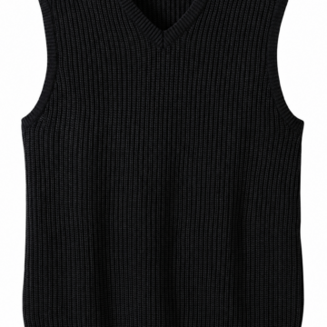 Crew Neck Cable Knit Sweater in Cream